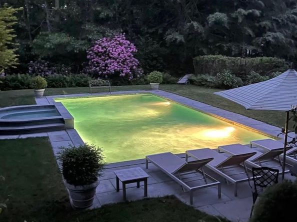 7 Wooded Oak Lane, East Hampton NY 11937