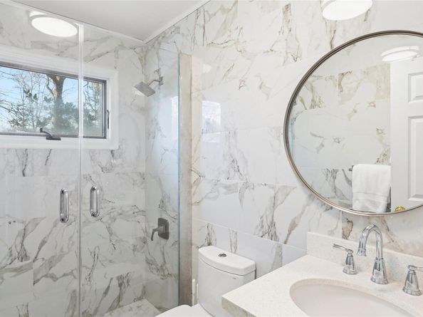 7 Wooded Oak Lane, East Hampton NY 11937