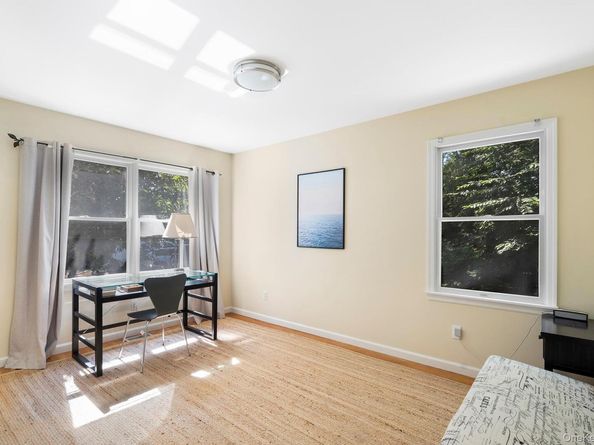 7 Wooded Oak Lane, East Hampton NY 11937