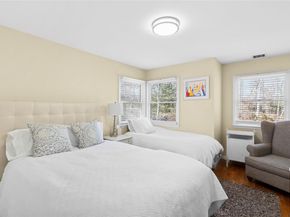 7 Wooded Oak Lane, East Hampton NY 11937