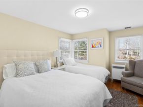 7 Wooded Oak Lane, East Hampton NY 11937