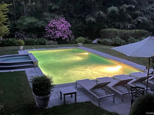 7 Wooded Oak Lane, East Hampton NY 11937