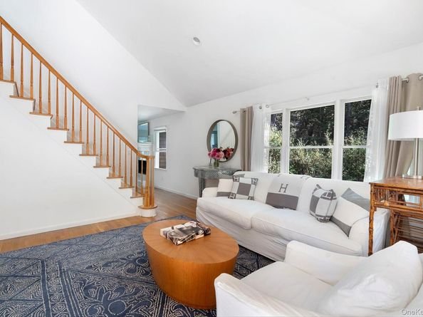 7 Wooded Oak Lane, East Hampton NY 11937