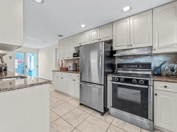 268 Fairfield Avenue, Carle Place NY 11514
