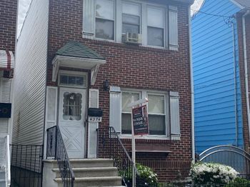 4374 De Reimer Avenue