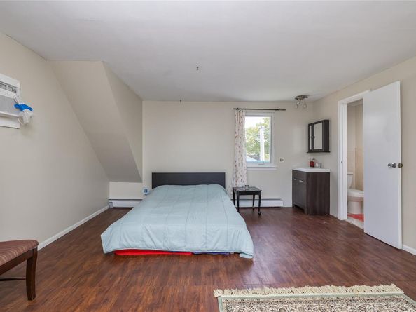 1 Varney Avenue, Huntington Station NY 11746