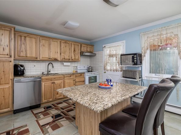 1 Varney Avenue, Huntington Station NY 11746