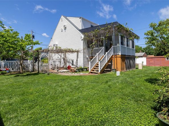 1 Varney Avenue, Huntington Station NY 11746