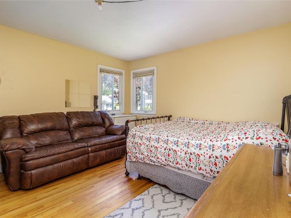 1 Varney Avenue, Huntington Station NY 11746