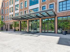 100 Garvies Point Road 1238, Glen Cove NY 11542