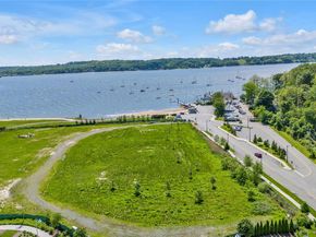 100 Garvies Point Road 1238, Glen Cove NY 11542