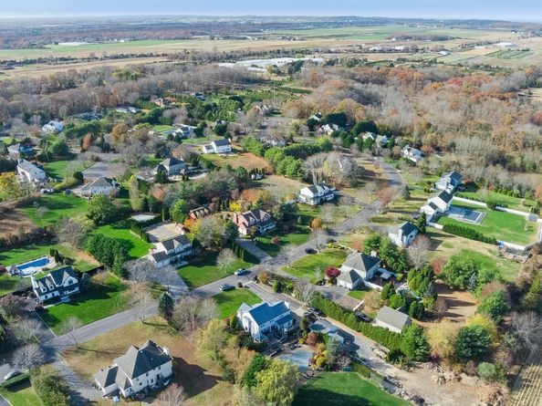 140 Grant Dr., Aquebogue NY 11931