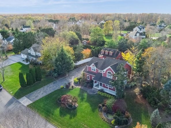 140 Grant Dr., Aquebogue NY 11931