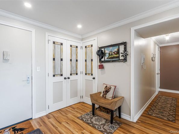 17-85 215th Street 4M, Bayside NY 11360