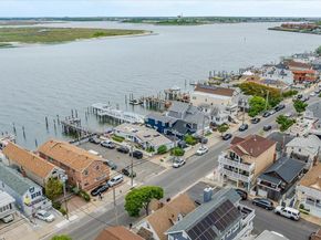 991 W Park Avenue, Long Beach NY 11561