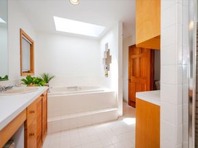 991 W Park Avenue, Long Beach NY 11561