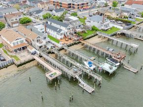 991 W Park Avenue, Long Beach NY 11561