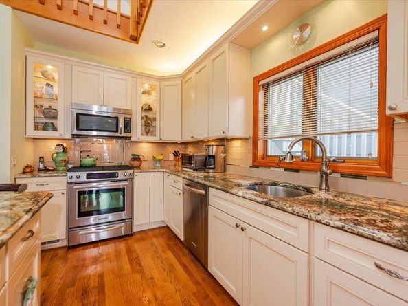 991 W Park Avenue, Long Beach NY 11561