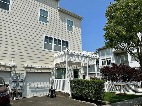 205 Aquatic Place, Arverne NY 11692