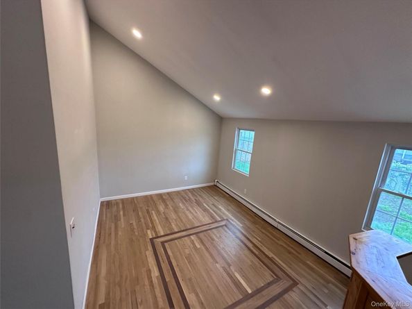 19 Leaf Avenue, Central Islip NY 11722