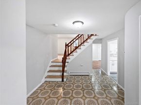 19 Leaf Avenue, Central Islip NY 11722