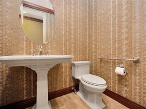 19 Holiday Pond Road, Jericho NY 11753