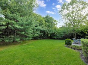 19 Holiday Pond Road, Jericho NY 11753