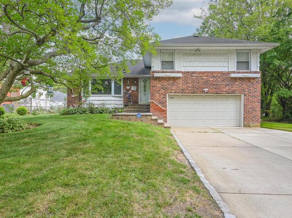 216 Birch Drive, New Hyde Park NY 11040