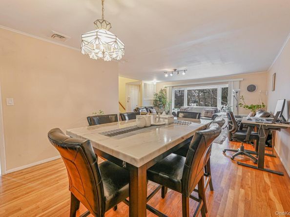 216 Birch Drive, New Hyde Park NY 11040