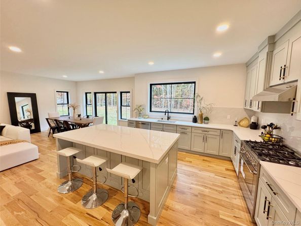 122 Dayton Avenue, Manorville NY 11949