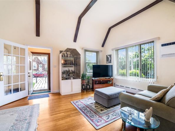 24903 Rushmore Terrace, Little Neck NY 11362