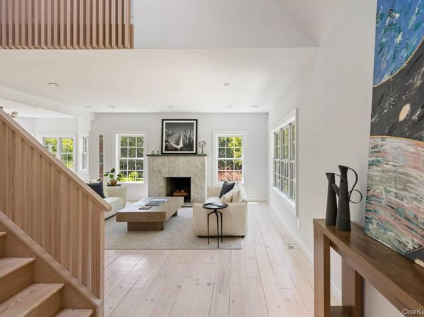 20 Cove Neck Lane, Southampton NY 11968