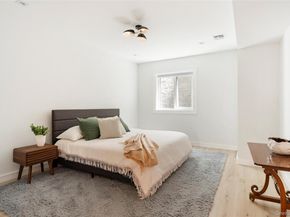 20 Cove Neck Lane, Southampton NY 11968