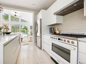 20 Cove Neck Lane, Southampton NY 11968