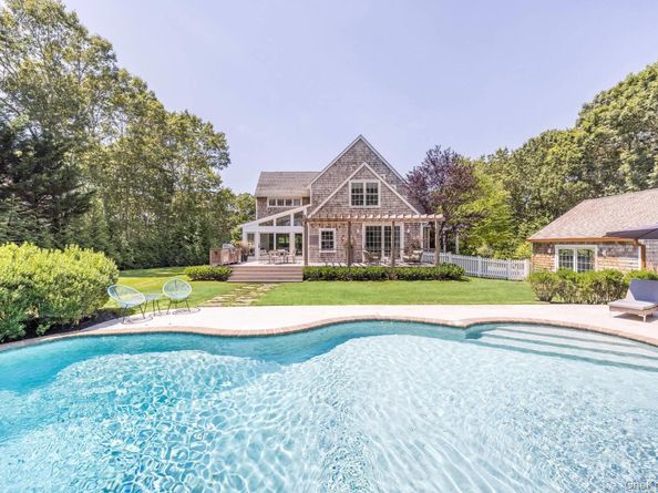 20 Cove Neck Lane, Southampton NY 11968