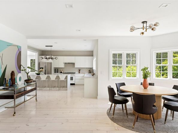 20 Cove Neck Lane, Southampton NY 11968