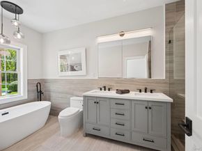 20 Cove Neck Lane, Southampton NY 11968