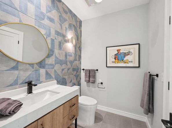 20 Cove Neck Lane, Southampton NY 11968