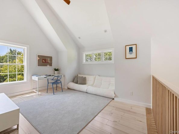 20 Cove Neck Lane, Southampton NY 11968