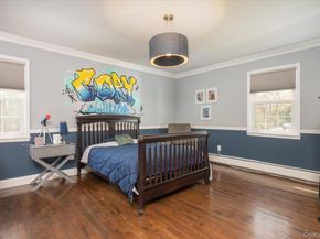 10 Stony Run Court, Dix Hills NY 11746