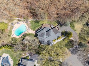 10 Stony Run Court, Dix Hills NY 11746