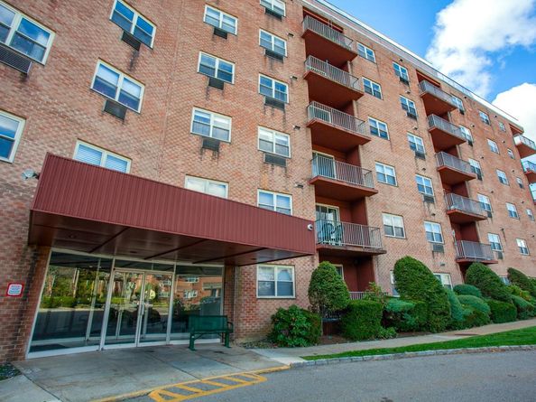 1 Lakeview Drive LL5, Peekskill NY 10566