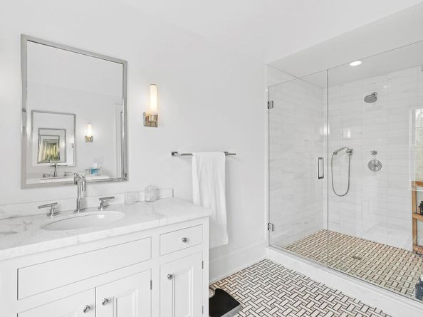 471 Middle Line Highway, Sag Harbor NY 11963