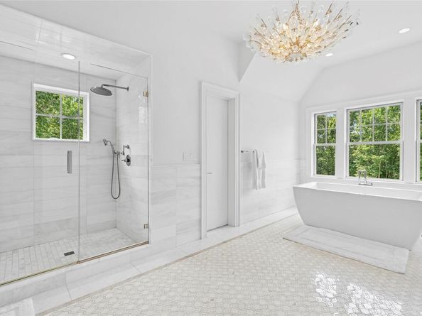 471 Middle Line Highway, Sag Harbor NY 11963