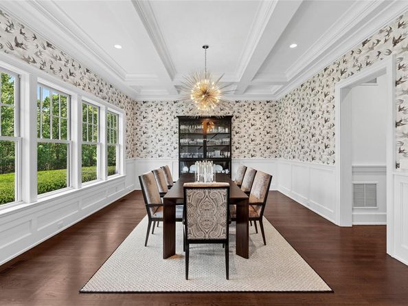 471 Middle Line Highway, Sag Harbor NY 11963