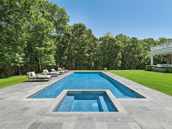 471 Middle Line Highway, Sag Harbor NY 11963