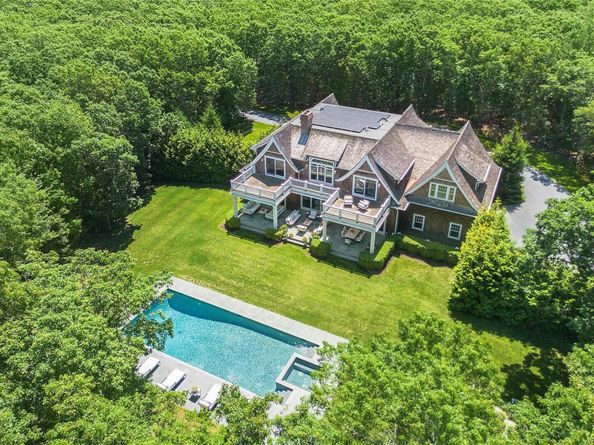 471 Middle Line Highway, Sag Harbor NY 11963