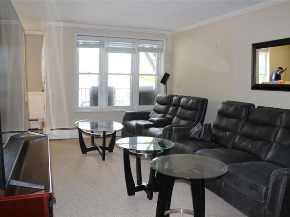 60 Hempstead Avenue 1J, Lynbrook NY 11563