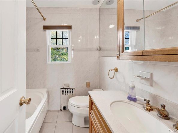 12 Pilgrim Avenue, Yonkers NY 10710