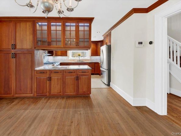 12 Pilgrim Avenue, Yonkers NY 10710